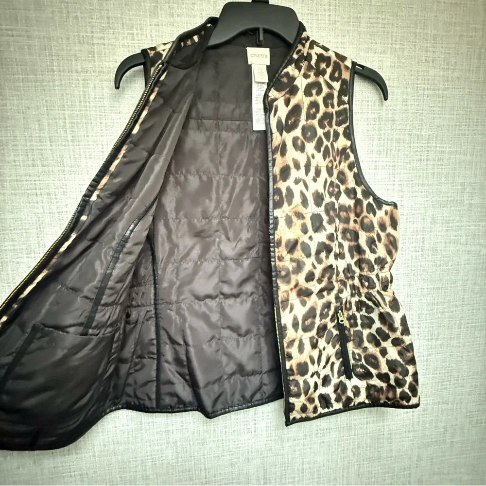 Chico’s Women’s Leopard Print Reversible Puffer Vest - Picture 3 of 11
